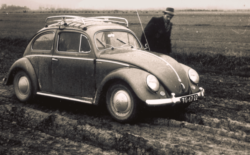 Frère André en Yougoslavie.